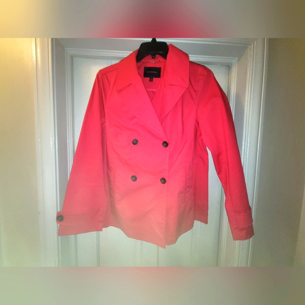 Banana Republic  Size L Fuschia Short Trench Coat